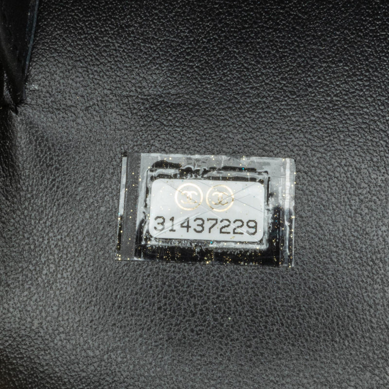 Chanel Large Glazed Goatskin Box With Chain (SHG-QolUGP)