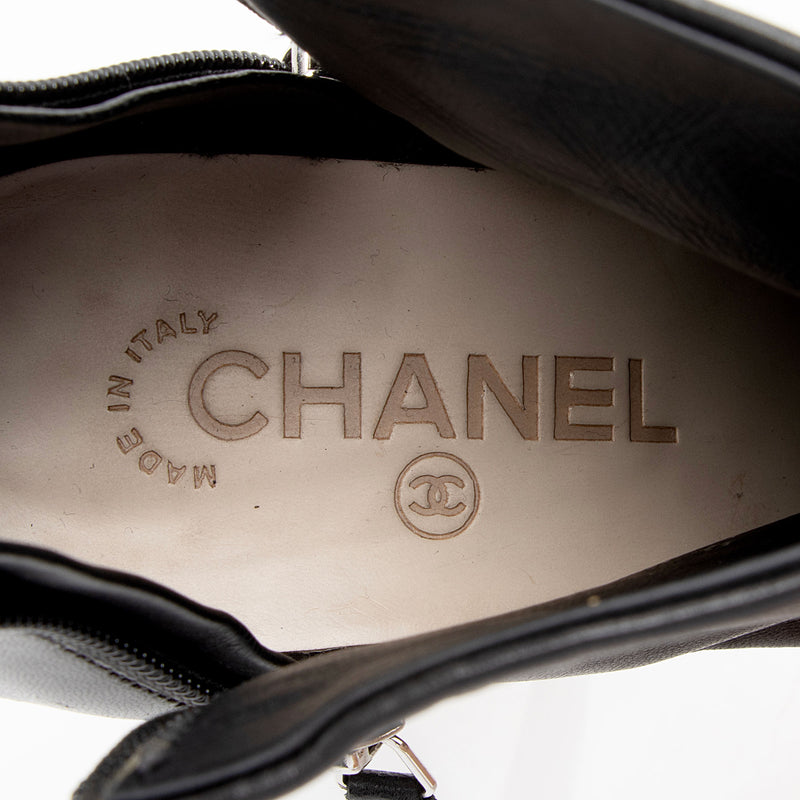 Chanel Patent Leather CC Cap Toe Booties - Size 9 / 39 (SHF-xN97GM)