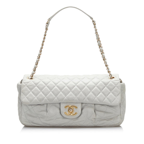 Chanel Diana Flap Crossbody (SHG-jpdr9R) – LuxeDH