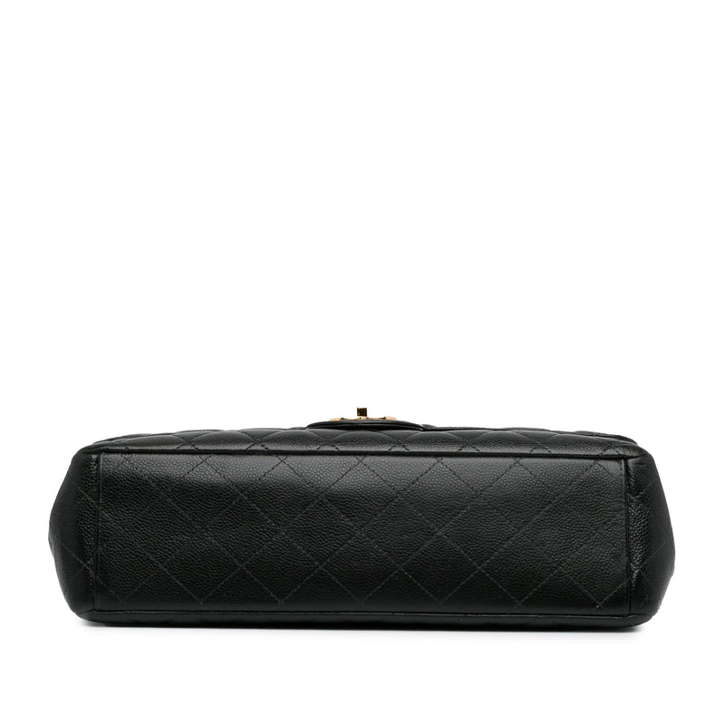 Chanel Maxi Classic Caviar Double Flap (SHG-Nah1rf)