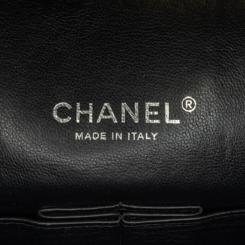 Chanel Maxi Classic Patent Double Flap (SHG-Kp6Vq5)