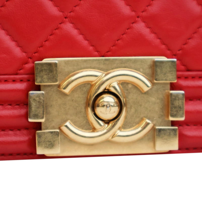 Chanel Medium Boy Flap Bag (SHG-5hHM2a)