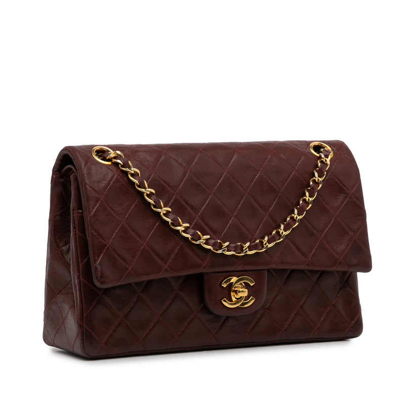 Chanel Medium Classic Lambskin Double Flap (SHG-qIrAFZ)