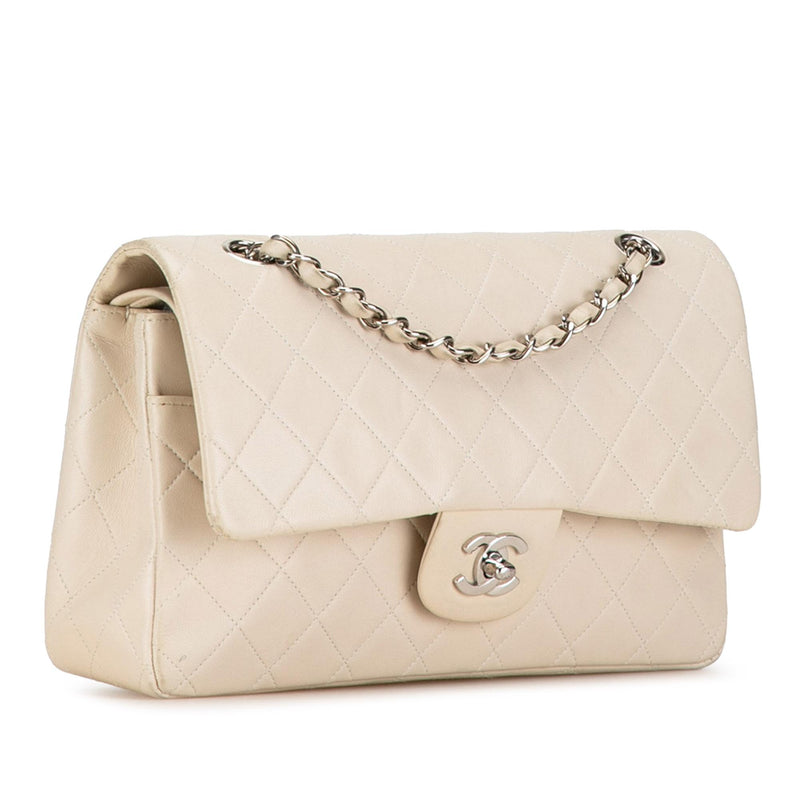 Chanel Medium Classic Lambskin Double Flap (SHG-2QnvV9)