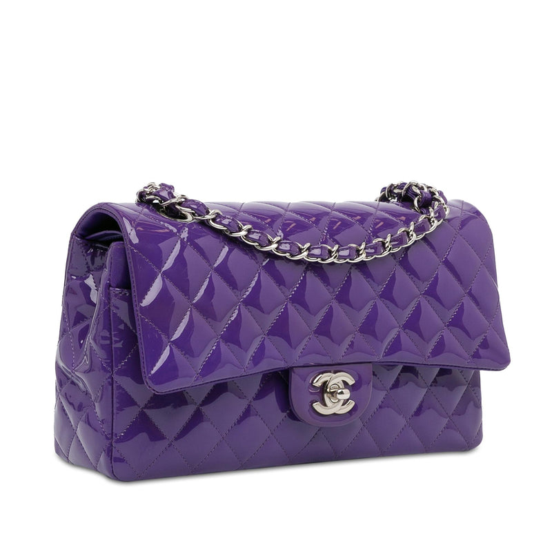 Chanel Medium Classic Patent Double Flap (SHG-pGzzwl)