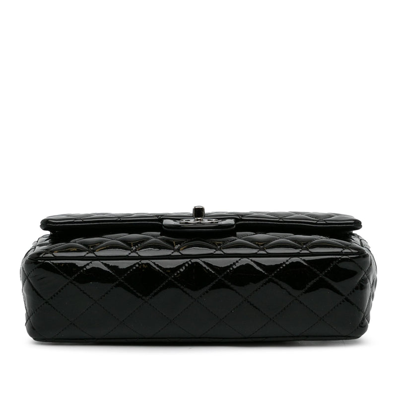 Chanel Medium Classic Patent Double Flap (SHG-cHqlRZ)