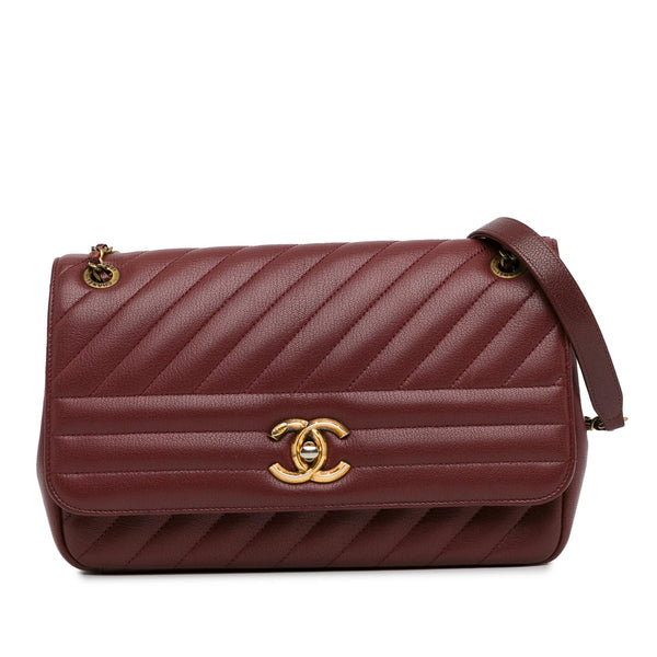 Chanel Medium Diagonal Quilted Goatskin Flap (SHG-HH5O86)