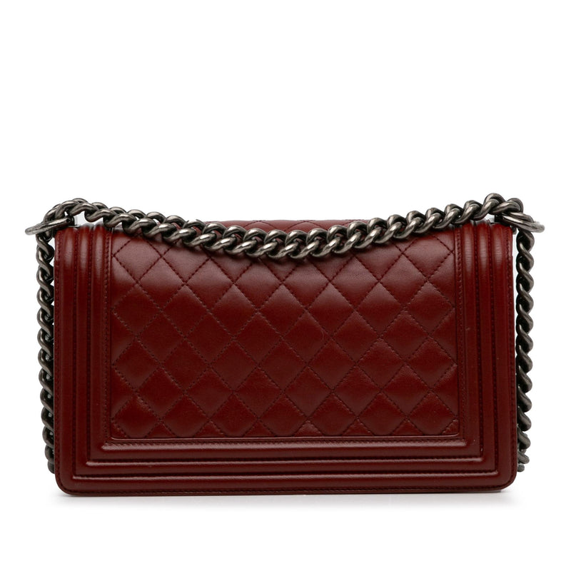 Chanel Medium Lambskin Boy Flap (SHG-rwJIri)