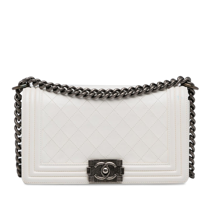 Chanel Medium Lambskin Boy Flap (SHG-1Vev3e)