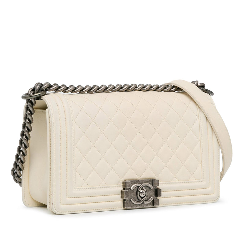 Chanel Medium Lambskin Boy Flap (SHG-RSLYkH)