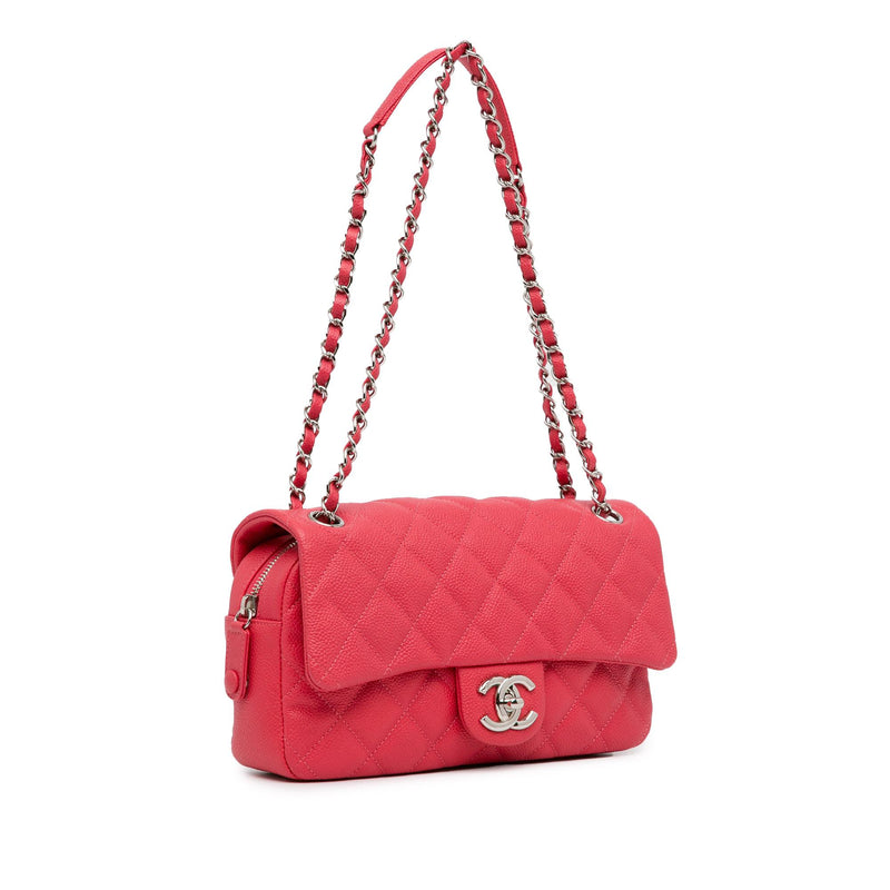 Chanel Medium Quilted Caviar Easy Flap (SHG-Be3r6z)