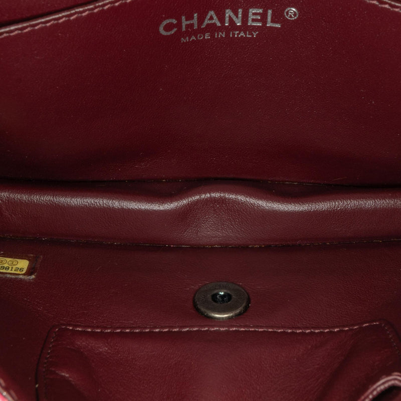 Chanel Medium Quilted Lambskin Crossing Times Flap (SHG-o371sl)