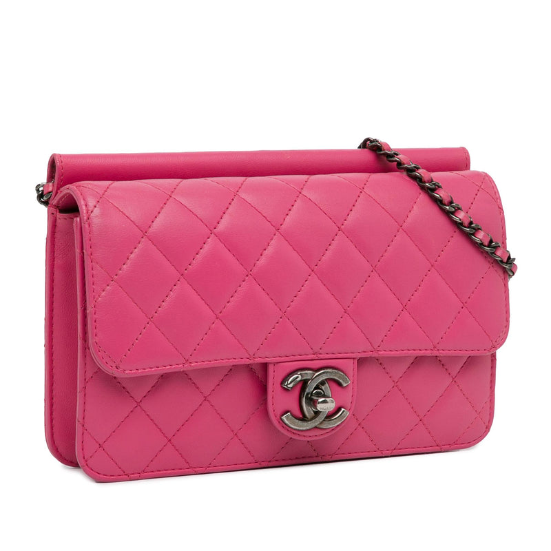 Chanel Medium Quilted Lambskin Crossing Times Flap (SHG-o371sl)