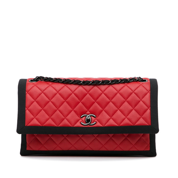 Chanel Medium Quilted Lambskin Grosgrain Two Tone Flap Bag (SHG-Il4DRA)