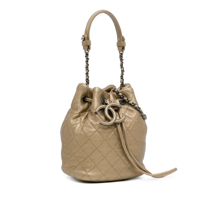 Chanel Metallic CC Charm Bucket Bag (SHG-93xcUo)