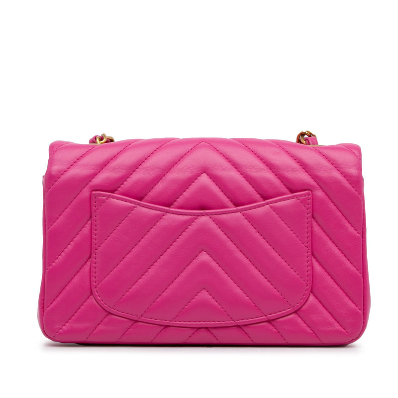 Chanel Mini Chevron Quilted Lambskin Rectangular Flap (SHG-nY0kHq)