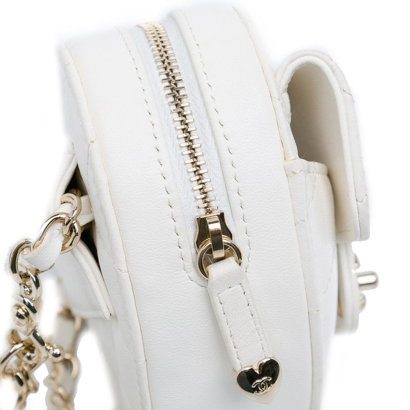 Chanel Mini Lambskin CC in Love Heart Belt Bag (SHG-EvulW7)