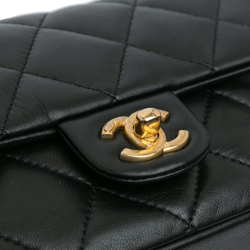 Chanel Mini Quilted Lambskin Heart Charms Flap (SHG-8hWUGQ)