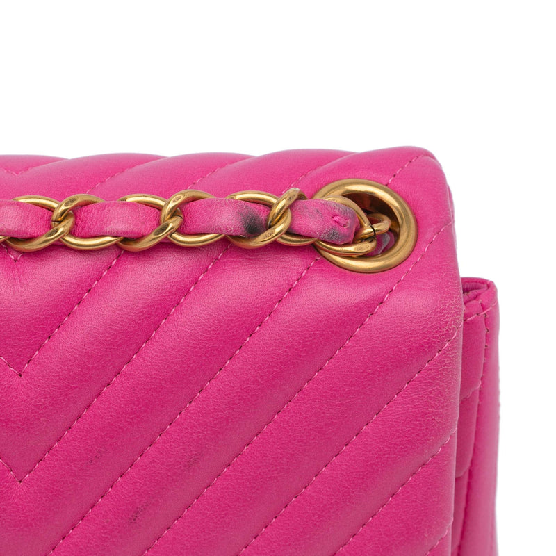 Chanel Mini Square Classic Lambskin Chevron Flap (SHG-dOMEPo)