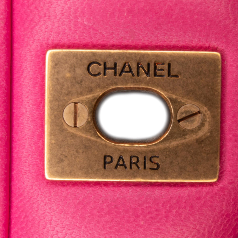 Chanel Mini Square Classic Lambskin Chevron Flap (SHG-ta6olT)