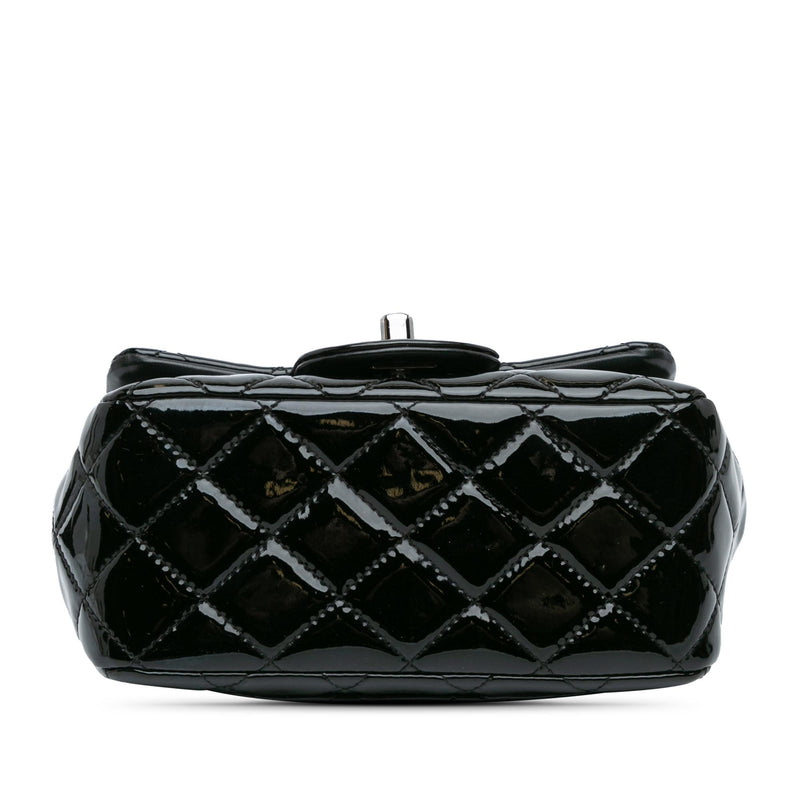 Chanel Mini Square Classic Patent Single Flap (SHG-MhyuAt)