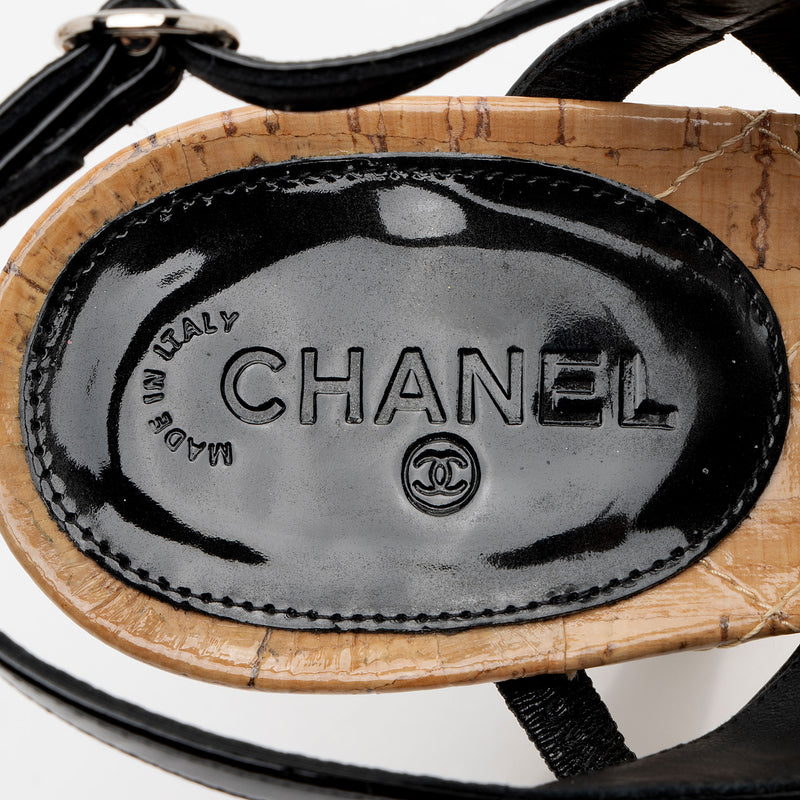 Chanel Patent Leather CC Slingback Sandals - Size 8 / 38 (SHF-pbADI5)