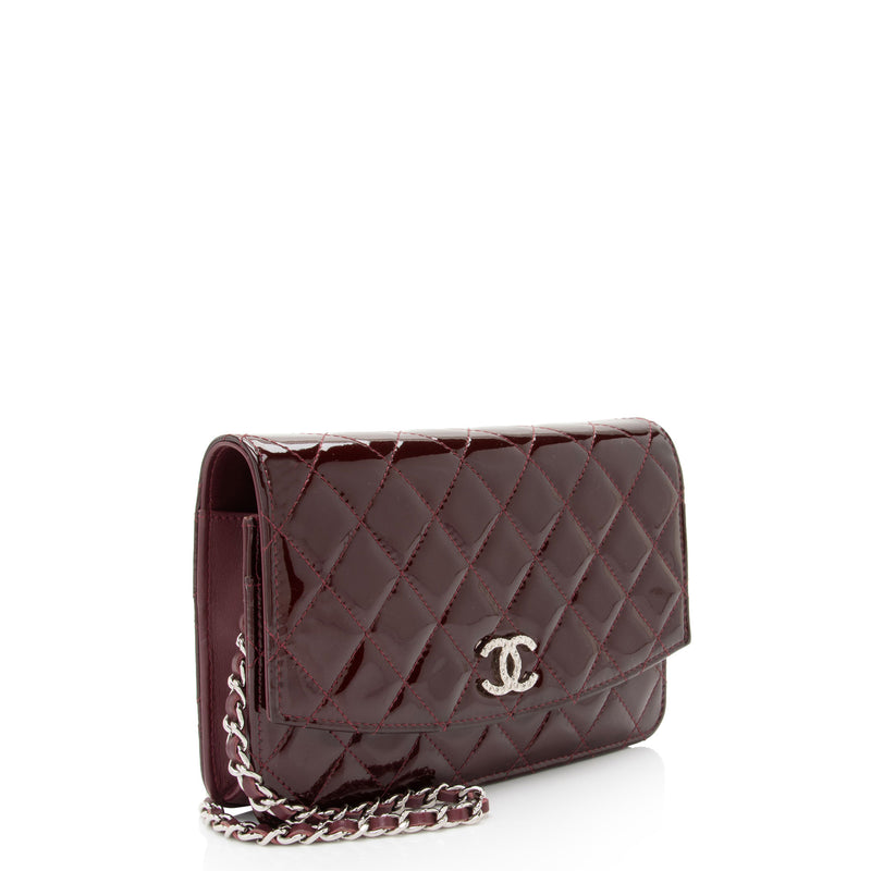 Chanel Patent Leather Classic Wallet on Chain (SHF-toY5Wd)