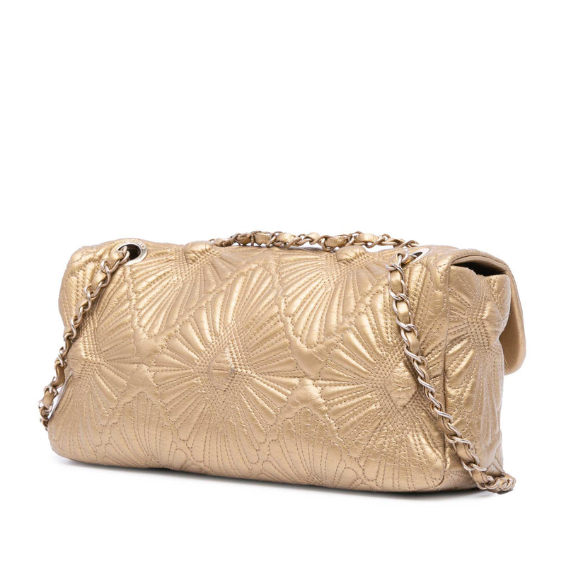 Chanel Quilted Calfskin Ca D'Oro Flap (SHG-XGsJM7)