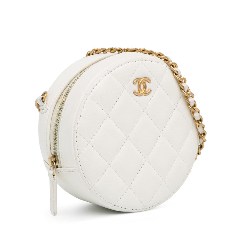 Chanel Quilted Lambskin Pearl Crush Round Clutch with Chain (SHG-SbdIV9)