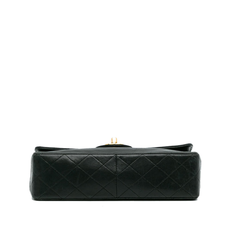 Chanel Quilted Lambskin Shoulder Bag (SHG-EufAHk)