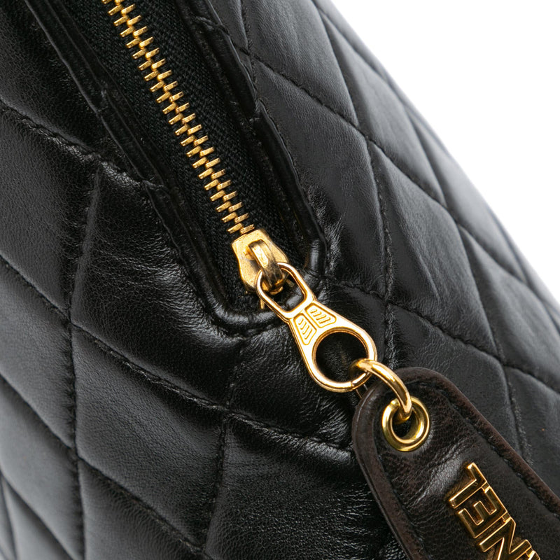 Chanel Quilted Lambskin Shoulder Bag (SHG-sfHCWv)