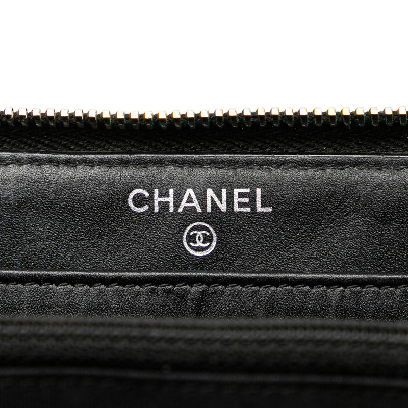 Chanel Quilted Patent Brilliant Zip Around Wallet (SHG-9dsHwF)