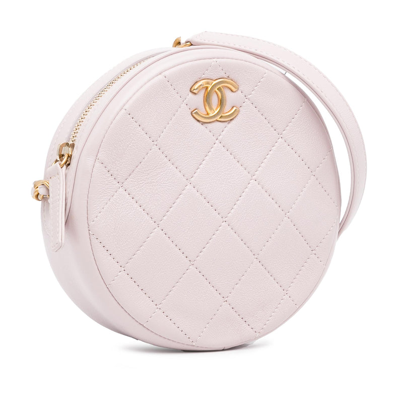 Chanel Quilted Patent Round Clutch with Chain (SHG-Hh0oWh)