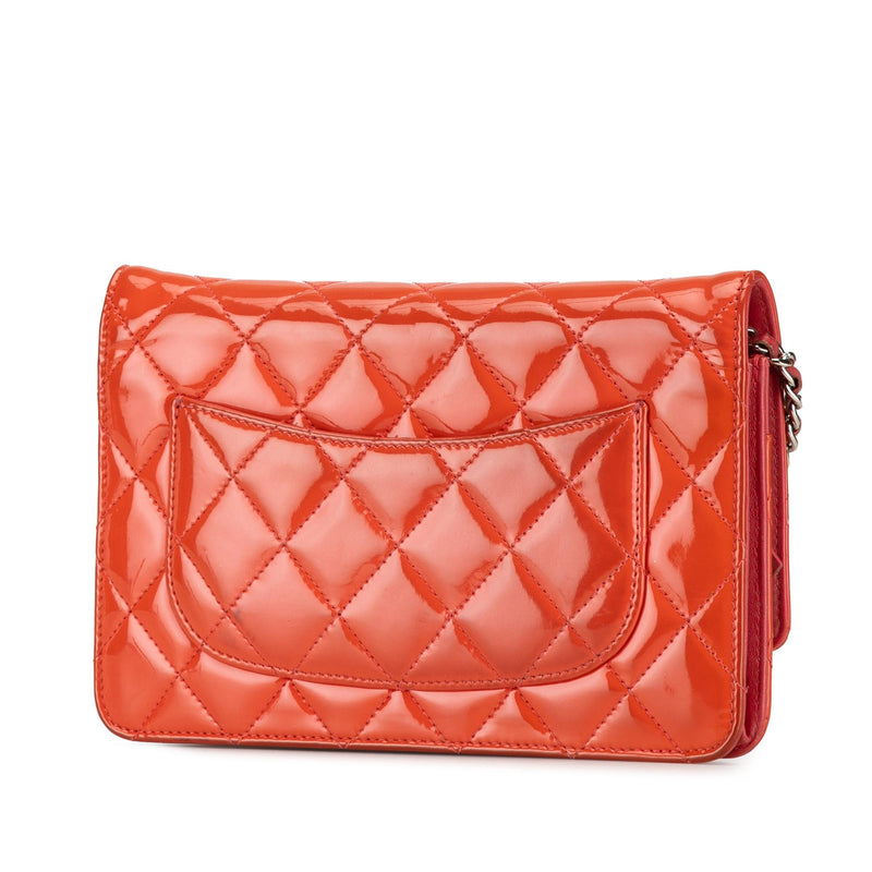 Chanel Quilted Patent Wallet On Chain (SHG-lcx1QN)