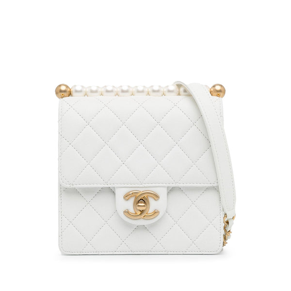 Chanel Small Lambskin Chic Pearls Flap (SHG-aY4p5K)