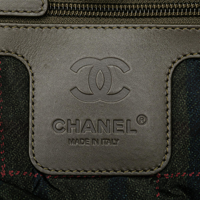 Chanel Small Nylon Coco Cocoon Tote (SHG-wOGaPm)