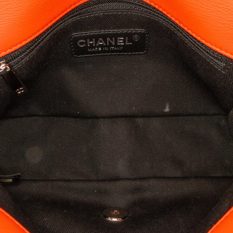 Chanel Small Patent Coco Shine Flap (SHG-uOk6MM)