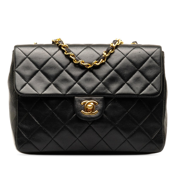 Chanel Square Classic Quilted Lambskin Flap (SHG-UItkKW)