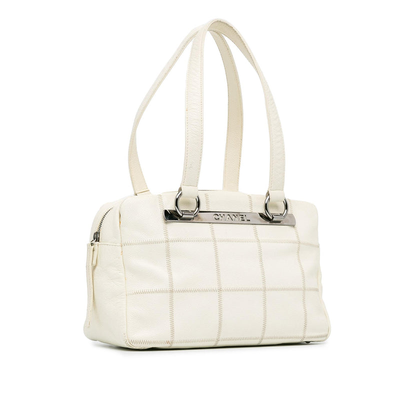 Chanel Square Stitch LAX Bowler Bag (SHG-MakcWZ)