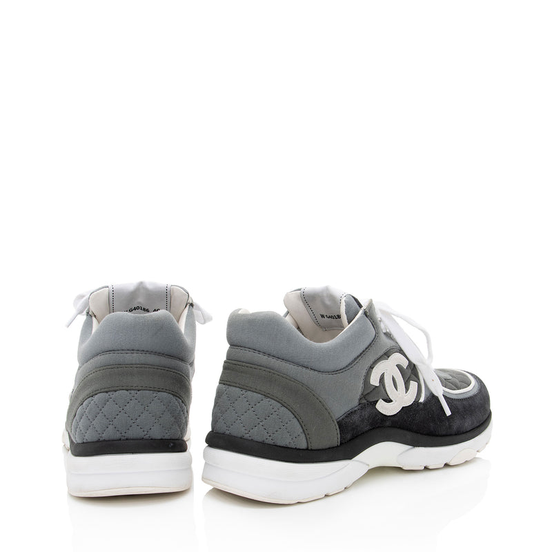 Chanel Quilted Suede CC Sneakers - Size 10 / 40 (SHF-nHAf1t)