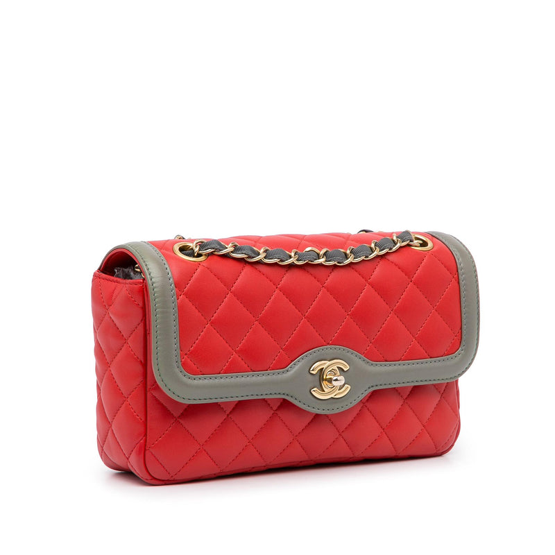 Chanel Two-Tone Day Flap (SHG-hVVcNB)