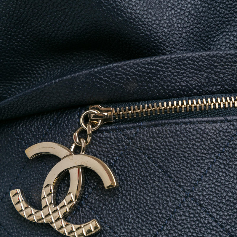 Chanel Zip and Carry Shopping Tote (SHG-DcefDx)