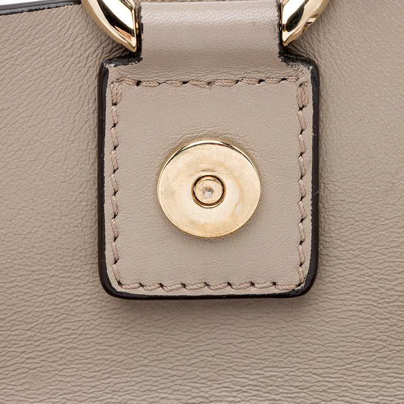 Faye leather mini bag Chloé Green in Leather - 34687506