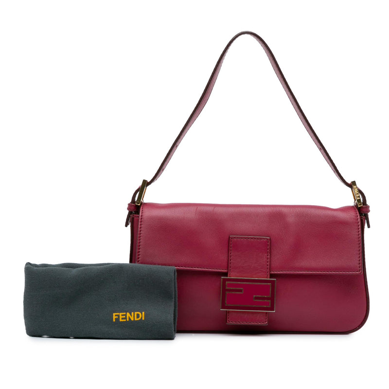 Fendi Leather Baguette (SHG-pfD6vq)