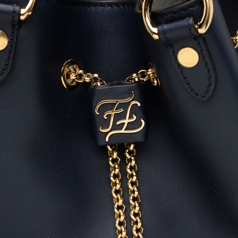 Fendi Leather Karligraphy Chain Bucket Bag (SHF-9MnXHw)