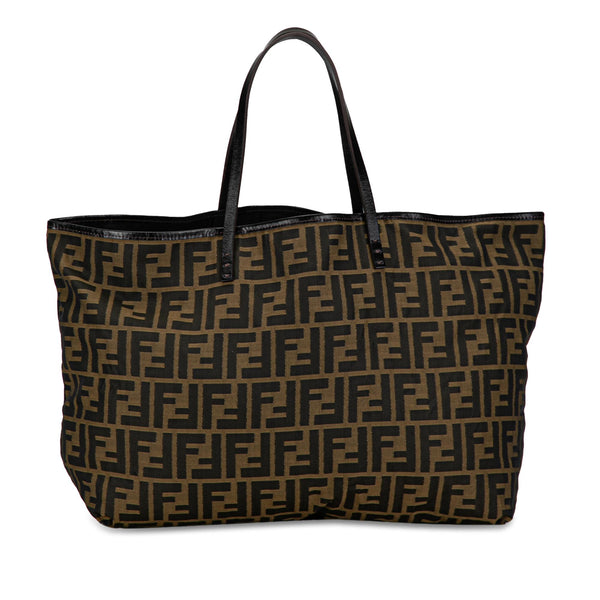 Fendi Zucca Canvas Tote (SHG-mAaIRp)