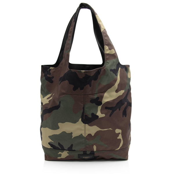 Givenchy Nylon Camo Tote (SHF-qnXYVI)