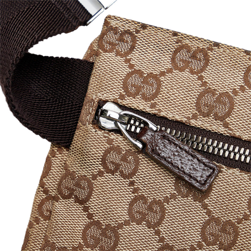 Gucci GG Canvas Shoulder Bag (SHG-27719) – LuxeDH