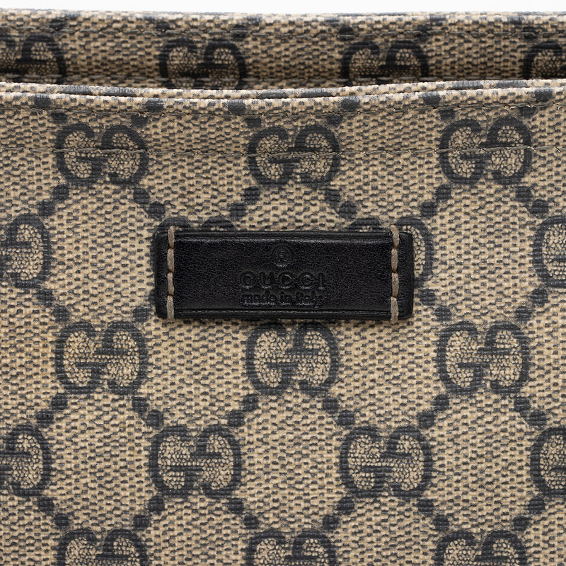 Gucci GG Supreme Classic Flat Medium Messenger Bag (SHF