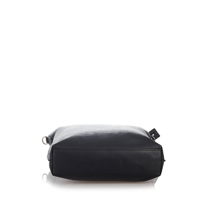 Chanel CC Cruise Rope Cabas Handbag (SHG-GF676k) – LuxeDH